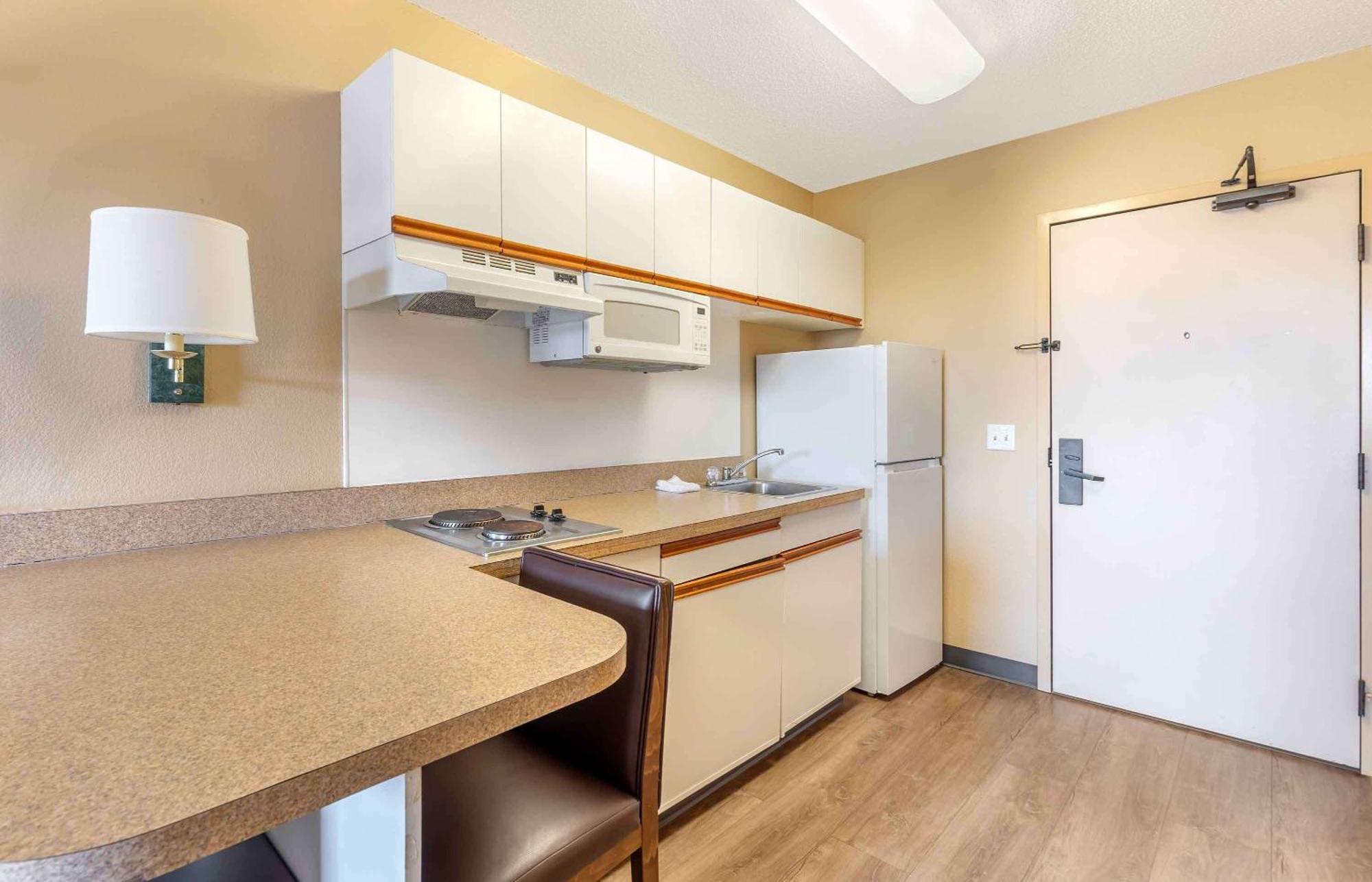 Extended Stay America Select Suites - Chicago - Westmont - Oak Brook Extérieur photo