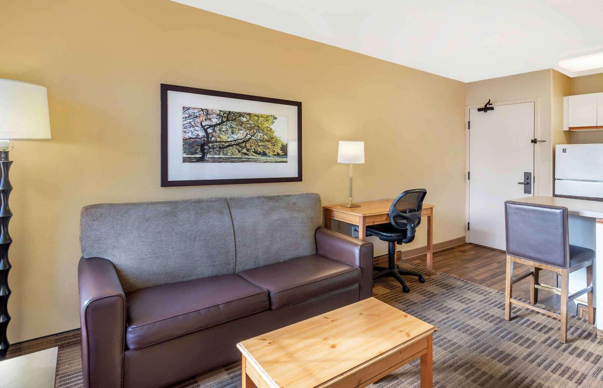 Extended Stay America Select Suites - Chicago - Westmont - Oak Brook Extérieur photo