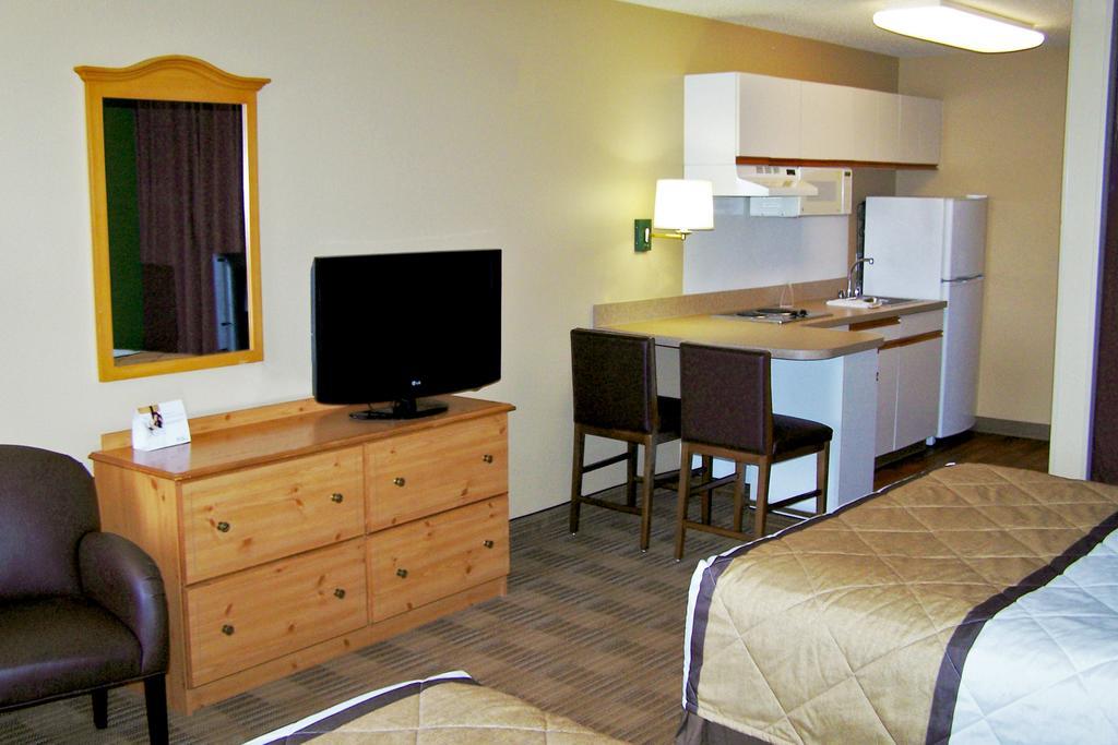 Extended Stay America Select Suites - Chicago - Westmont - Oak Brook Extérieur photo