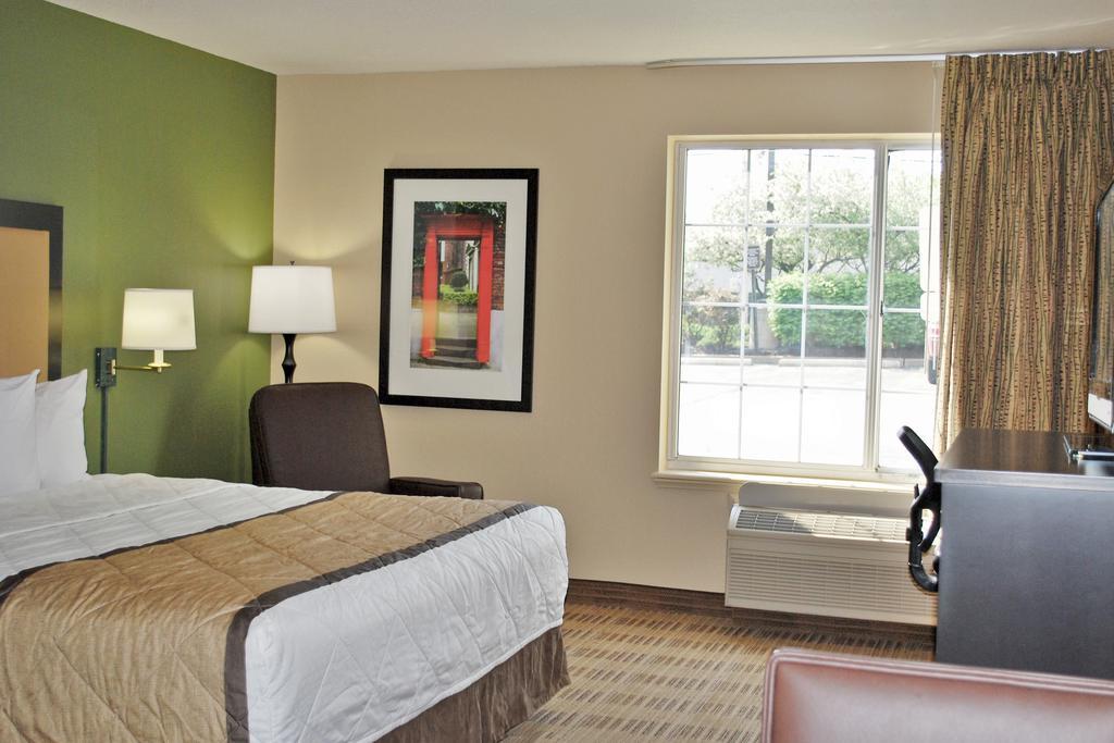 Extended Stay America Select Suites - Chicago - Westmont - Oak Brook Extérieur photo