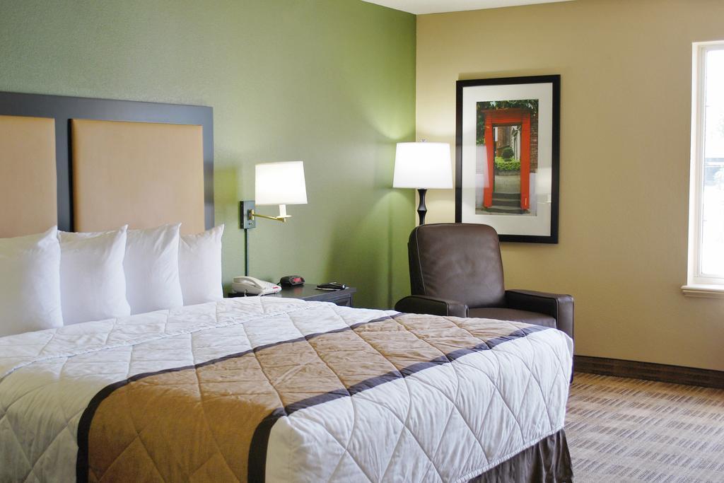 Extended Stay America Select Suites - Chicago - Westmont - Oak Brook Extérieur photo