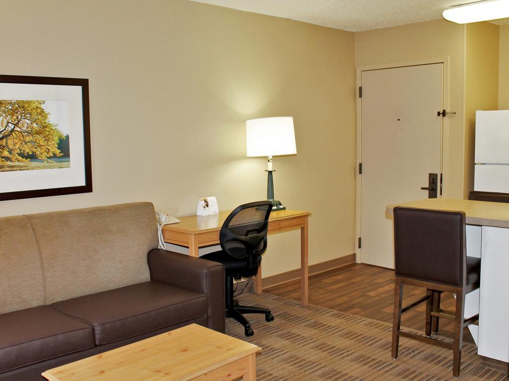 Extended Stay America Select Suites - Chicago - Westmont - Oak Brook Extérieur photo
